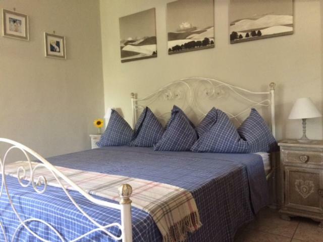 Casale Delle Rondini Bed & Breakfast Tolentino Exterior photo